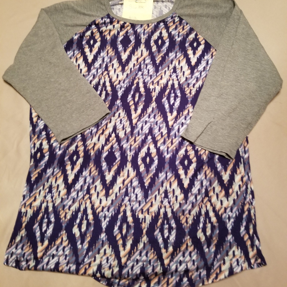 Lularoe Randy Baseball Tee- Size 2XL